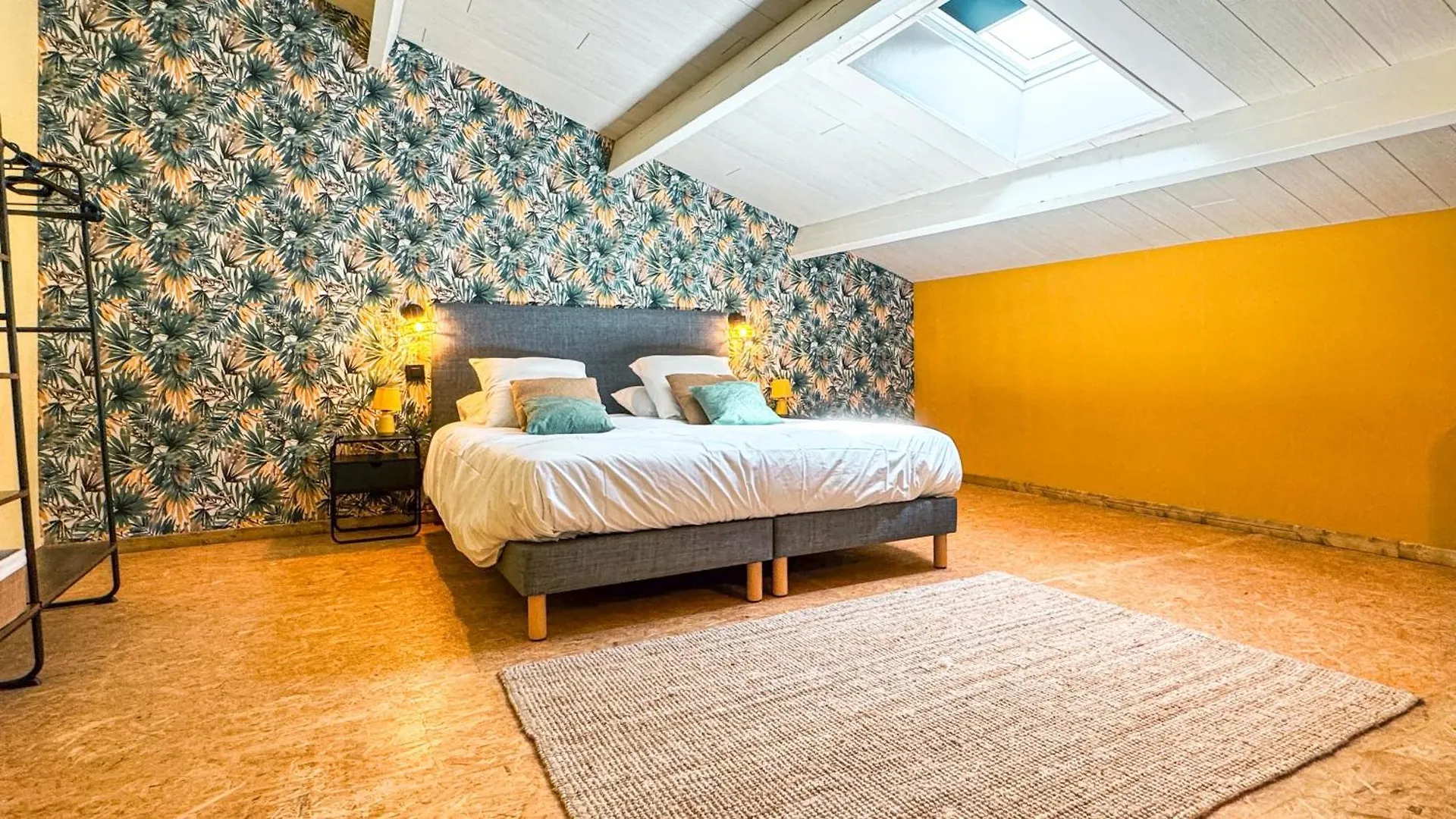 Loft Haut De Gamme Avec Jacuzzi A Trélévern