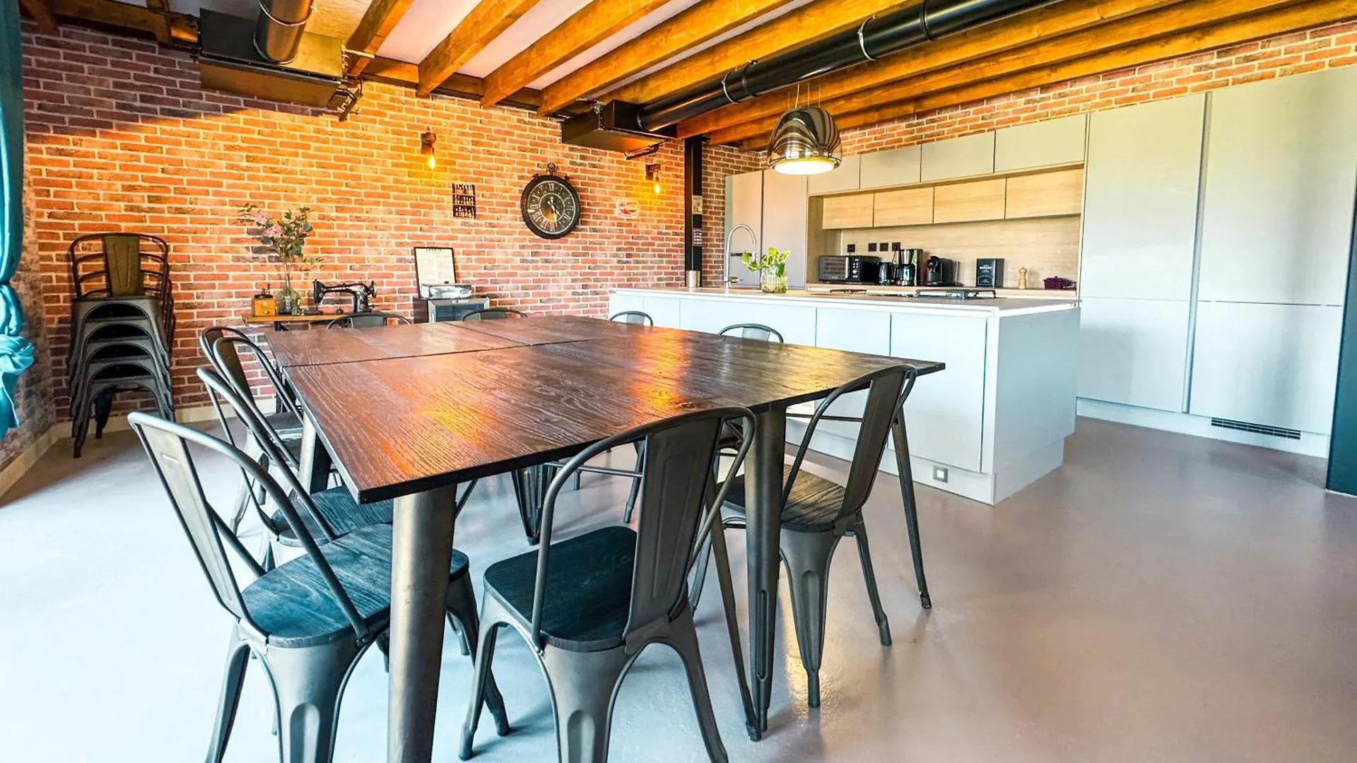 Loft Haut De Gamme Avec Jacuzzi A Trélévern