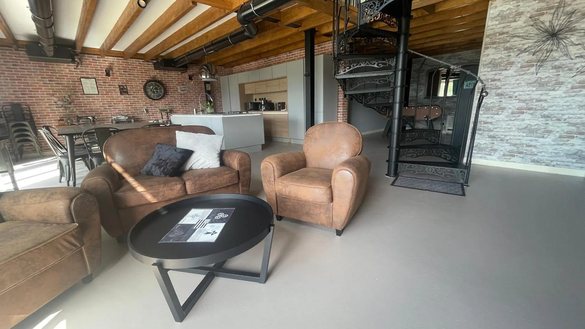 Loft Haut De Gamme Avec Jacuzzi A Trélévern Francia