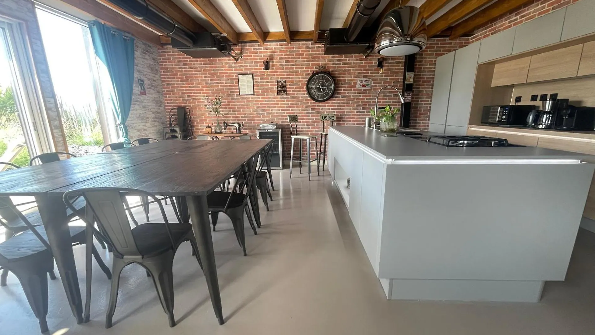 Loft Haut De Gamme Avec Jacuzzi A Trélévern 0*,  Francia